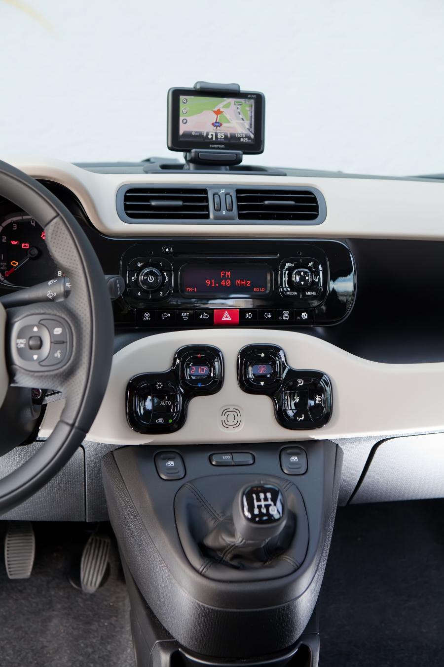  Fiat Panda 2012 года  (фото 28 из 277)